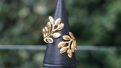 Chunky Geometric Gold Leaf Ring