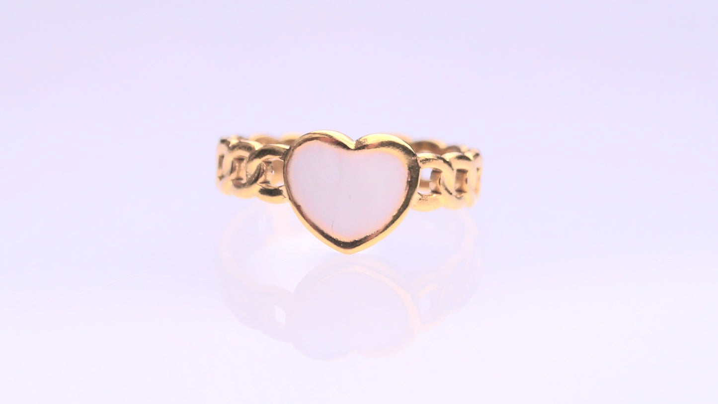White Heart Patterned Gold Ring