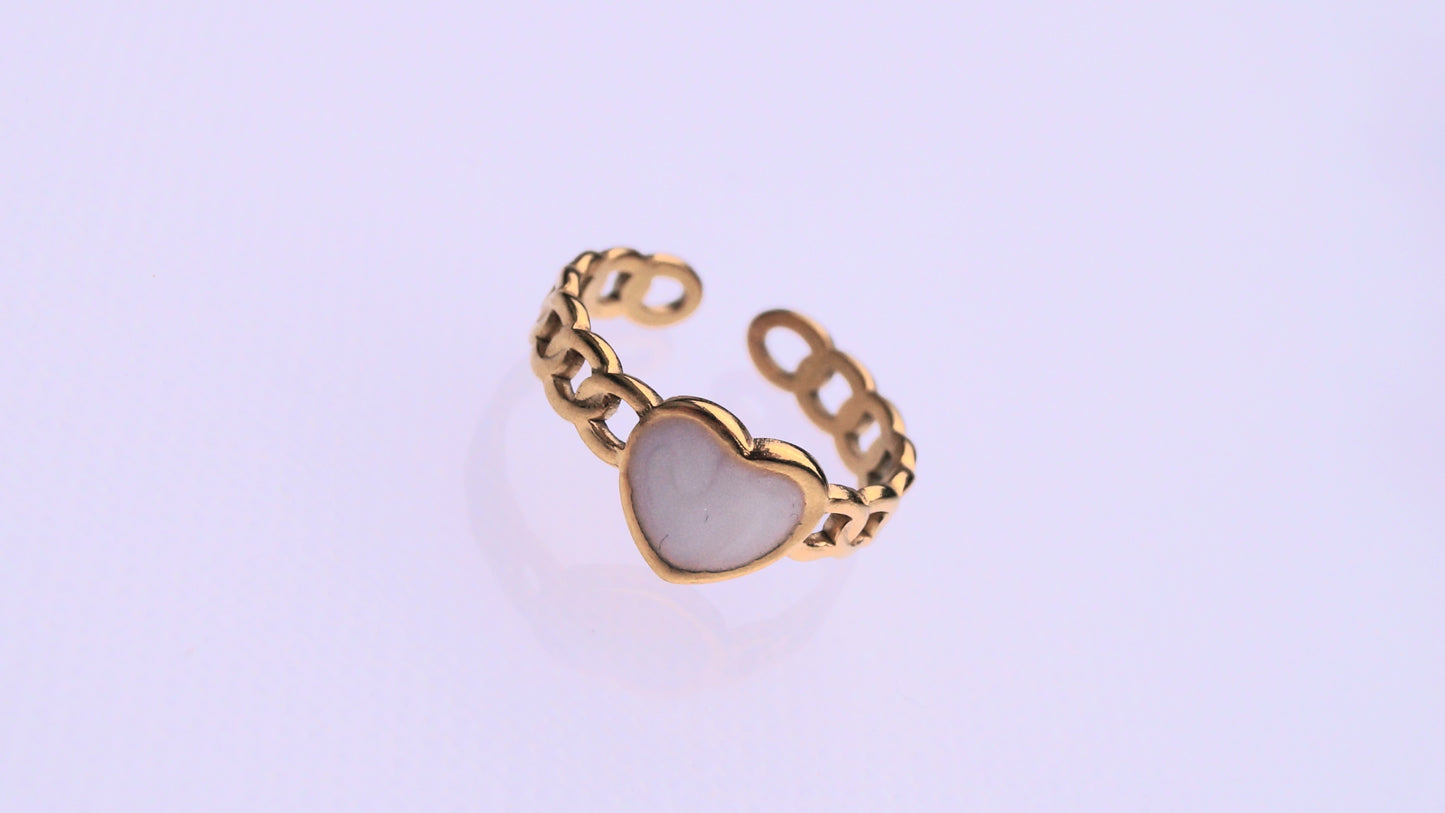 White Heart Patterned Gold Ring