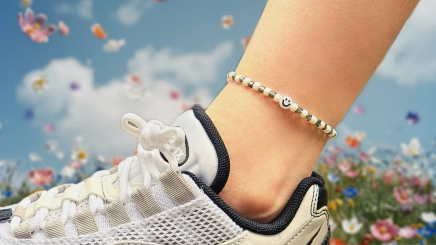 Basic Smilies Anklet