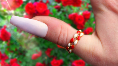 Red & White Chunky Pattern Gold Ring