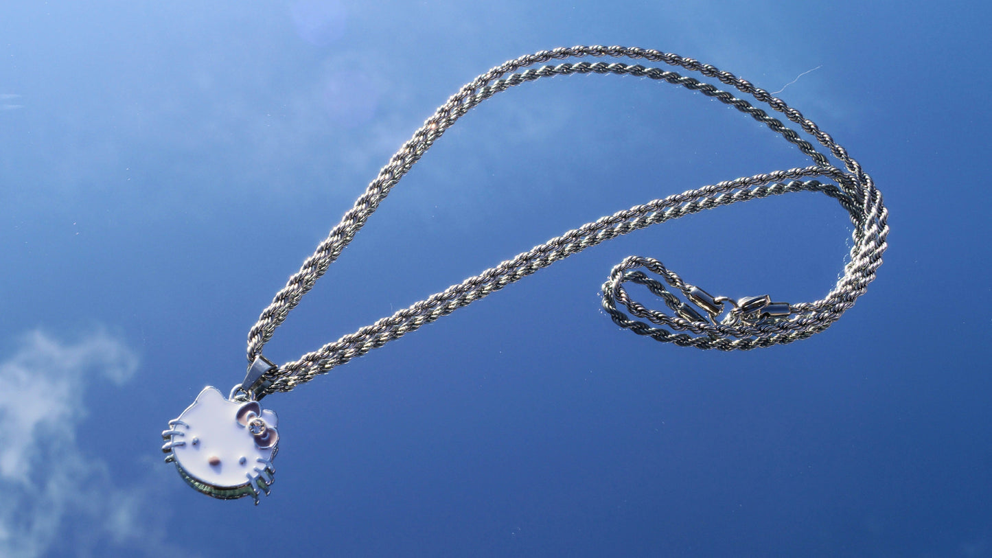 Hey Kitty Necklace 🤍