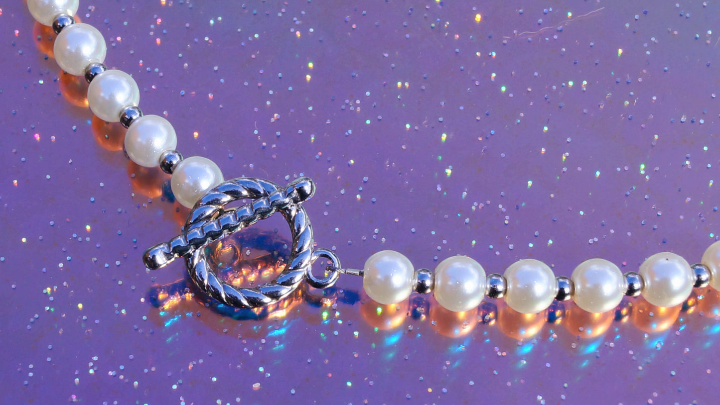 Classic Pearl Necklace