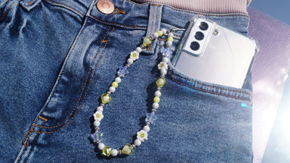 Daisy Phone Charm